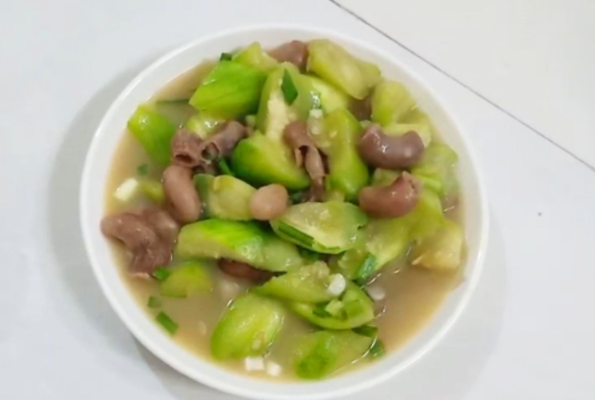Bao Tử Cá Basa Xào Mướp